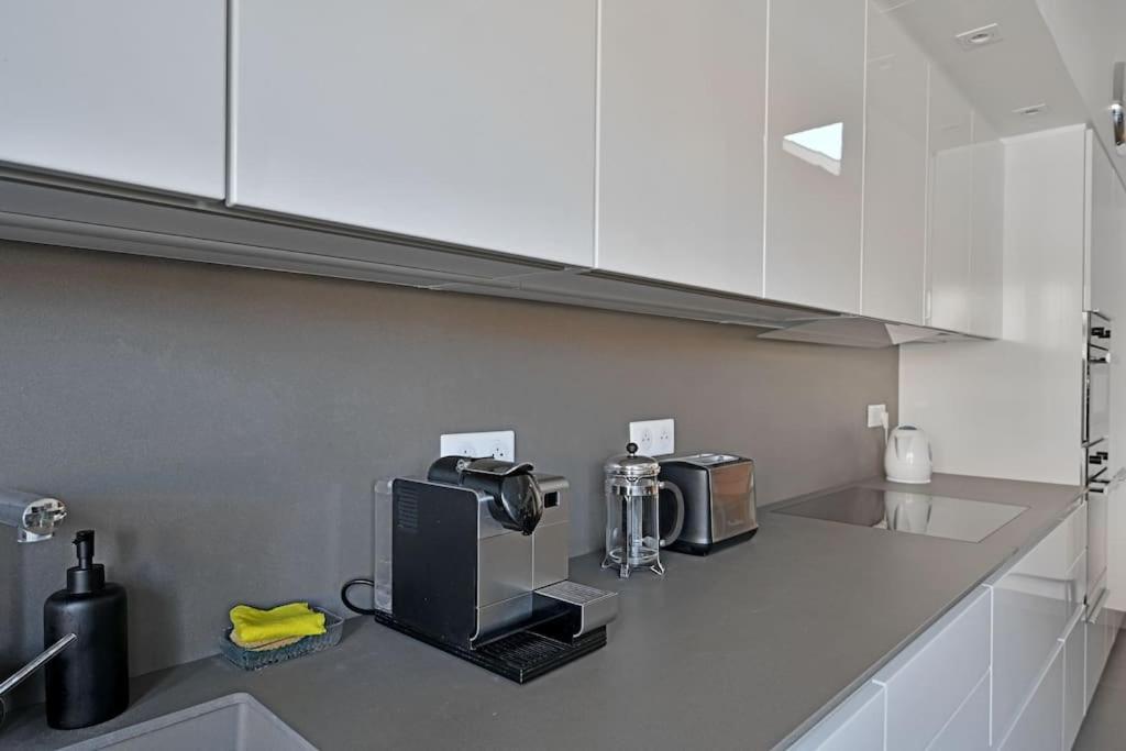 Le Loft Des Papes - 2 Terrasses - Vue Panoramique Sur La Ville - Ac Clim 亞維農 外观 照片