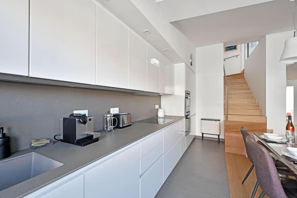Le Loft Des Papes - 2 Terrasses - Vue Panoramique Sur La Ville - Ac Clim 亞維農 外观 照片